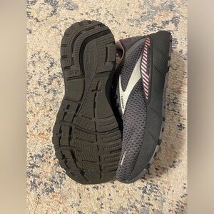 Brooks Adrenaline GTS